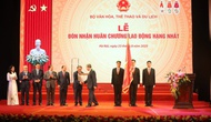 Bộ VHTTDL đón nhận Huân chương Lao động hạng Nhất