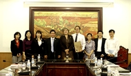 Thứ trưởng Huỳnh Vĩnh Ái làm việc với Trưởng đại diện UNFPA và UNICEF