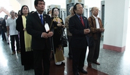 Bộ trưởng Hoàng Tuấn Anh cùng các nghệ sĩ dâng hương tưởng niệm các Anh hùng liệt sĩ tại Phú Yên