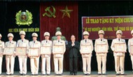 Tặng Kỷ niệm chương Vì sự nghiệp VHTTDL cho 11 cán bộ Học viện An ninh nhân dân