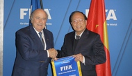 Bộ trưởng Hoàng Tuấn Anh thăm, làm việc với FIFA