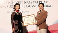 Trao kỷ niệm chương VHTTDL và Quyết định bổ nhiệm Đại sứ Du lịch Việt Nam tại CH Pháp cho bà Anoa Suzanne Dussol Perran
