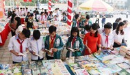 Hội sách Đất Tổ và Triển lãm ảnh nghệ thuật về quê hương Phú Thọ