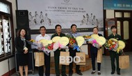 Tặng 4.000 bản sách cho hệ thống thư viện công Bình Định