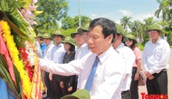 Bộ trưởng Nguyễn Ngọc Thiện dâng hương các anh hùng liệt sỹ Trường Sơn