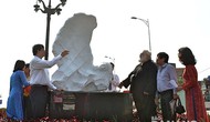 Đà Nẵng tiếp nhận hai tượng điêu khắc