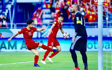 AFP, Reuters, Fox Sports Asia đồng loạt "ngả mũ" trước chiến thắng của Việt Nam