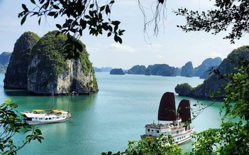 Vịnh Hạ Long nằm trong nhóm 25 kỳ quan thiên nhiên đẹp nhất thế giới