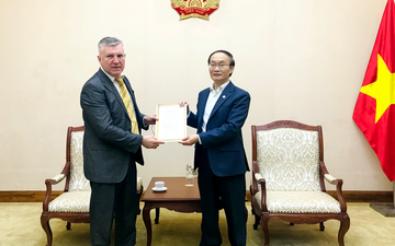 Phó Cục trưởng Lê Ngọc Định tiếp Giám đốc Trung tâm Khoa học và Văn hóa Nga tại Hà Nội