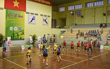 120 vận động viên tham dự Giải vô địch bóng chuyền hơi nữ tỉnh Bình Thuận 2021