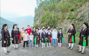 Đồng bào dân tộc thiểu số chủ động loại bỏ hủ tục, xây dựng đời sống văn hóa mới