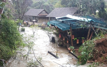 Quảng Ngãi: Tạm dừng hoạt động điểm du lịch Thác Pa Sỹ do mưa lũ gây hư hỏng hạ tầng