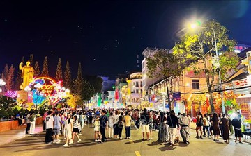 Cần Thơ mở lại tuyến phố đi bộ khu vực bến Ninh Kiều