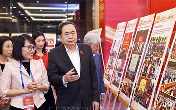 Chủ tịch Quốc hội Trần Thanh Mẫn dự tổng duyệt Lễ trao Giải Diên Hồng lần thứ tư