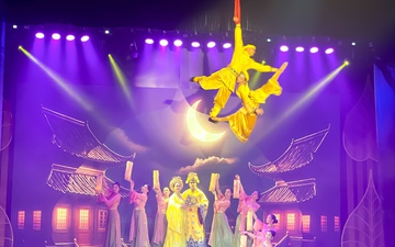 Vở diễn Trần Nhân Tông – Khi nghệ thuật xiếc kết hợp cùng cải lương