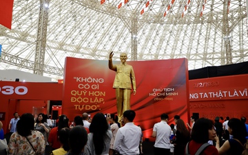 Kéo dài thời gian Triển lãm "80 năm Hành trình Độc lập - Tự do - Hạnh phúc" đến hết ngày 15/9/2025
