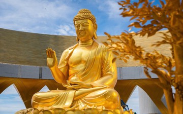 Đức Phật Câu Na Hàm Mâu Ni là ai mà được tôn sùng tại nhiều nước Phật giáo?