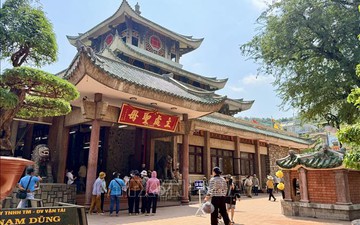 Bảo đảm an ninh, an toàn cho du khách du Xuân tại Khu du lịch quốc gia Núi Sam