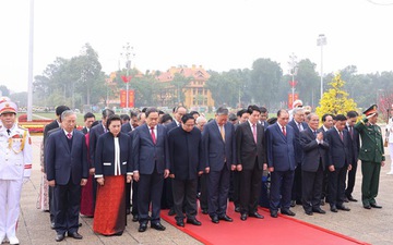 Lãnh đạo Đảng, Nhà nước vào Lăng viếng Chủ tịch Hồ Chí Minh nhân dịp Tết Nguyên đán Bính Ngọ