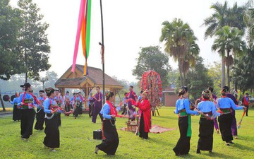 Trải nghiệm các hoạt động "Xuân quê hương" tại Làng Văn hóa - Du lịch các dân tộc Việt Nam