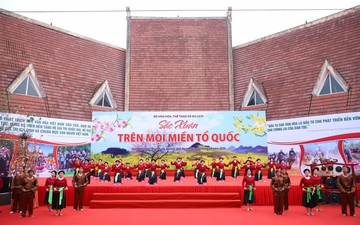 Khai mạc Ngày hội "Sắc xuân trên mọi miền Tổ quốc" năm 2026