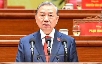 VỮNG BƯỚC DƯỚI CỜ ĐẢNG