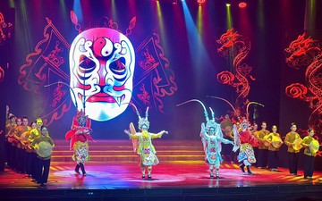 Sân khấu TP Hồ Chí Minh sáng đèn mùa Tết Bính Ngọ 2026