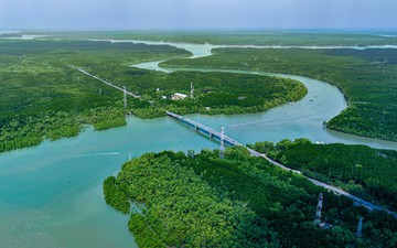 Tour trực thăng được kỳ vọng tạo điểm nhấn du lịch TP Hồ Chí Minh