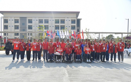 Thứ trưởng Hoàng Đạo Cương thăm và động viên đoàn Thể thao người khuyết tật Việt Nam