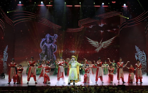 Thủ tướng: Tổ chức các chương trình nghệ thuật đặc sắc, bảo tồn giá trị truyền thống phục vụ Nhân dân đón Tết 