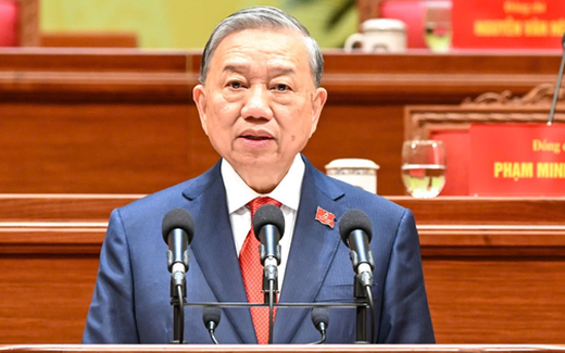 VỮNG BƯỚC DƯỚI CỜ ĐẢNG