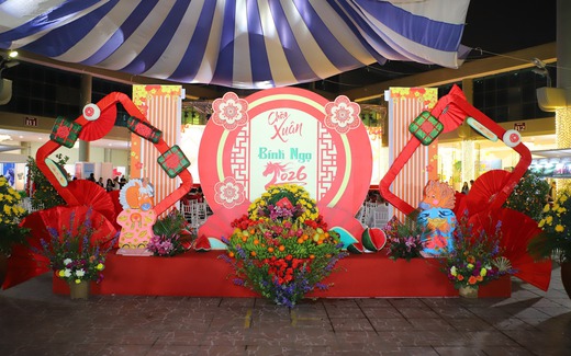 Khai mạc Hội Xuân Bính Ngọ 2026: Tôn vinh bản sắc Việt và gắn kết tình hữu nghị quốc tế