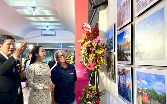 Lan tỏa tinh thần Hồ Chí Minh qua triển lãm tác phẩm nhiếp ảnh tiêu biểu