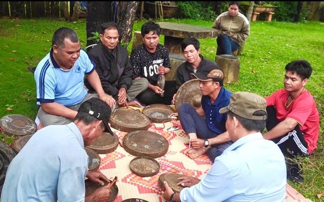 Gia Lai: Bồi dưỡng Di sản văn hóa phi vật thể cho đồng bào Jrai và Bahnar
