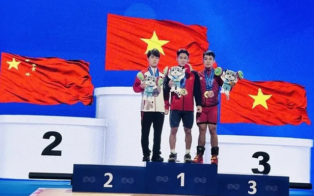 Tặng Huân chương Lao động cho 53 HLV, VĐV đạt thành tích cao