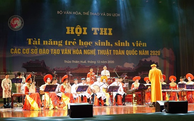 Thực hiện nhiệm vụ năm học 2025- 2026 và Phong trào thi đua "70 ngày cao điểm" lập thành tích chào mừng Đại hội đại biểu toàn quốc lần thứ XIV của Đảng