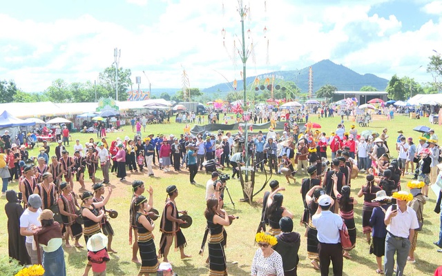 Gia Lai gìn giữ và phát huy bản sắc văn hoá dân tộc thiểu số - Nền tảng cho du lịch bền vững