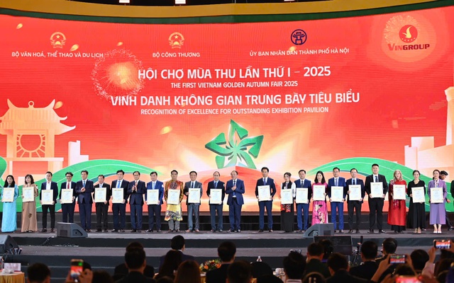 Vinh danh 30 gian trưng bày tiêu biểu tại Hội chợ mùa Thu lần thứ nhất năm 2025