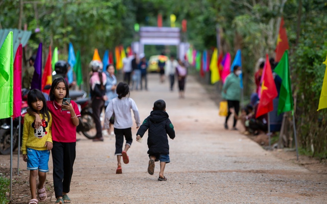 Nhiều địa phương miền núi đẩy mạnh hỗ trợ cộng đồng dân tộc thiểu số phát triển du lịch bền vững