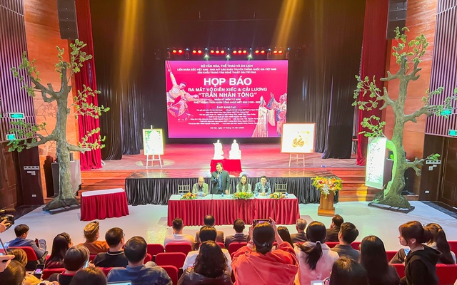 Chính thức ra mắt khán giả vở diễn xiếc và cải lương “Trần Nhân Tông”