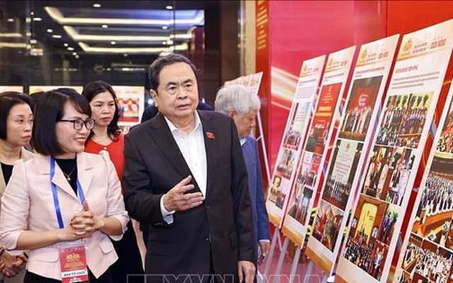 Chủ tịch Quốc hội Trần Thanh Mẫn dự tổng duyệt Lễ trao Giải Diên Hồng lần thứ tư