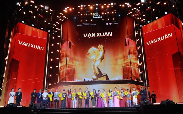 ODE Group được vinh danh “Công ty Truyền thông Sáng tạo của năm 2025” tại Vạn Xuân Awards 2025