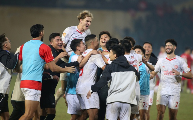 Nhìn lại một năm Bóng đá Việt Nam: Công tác tổ chức các giải đấu từng bước được nâng tầm