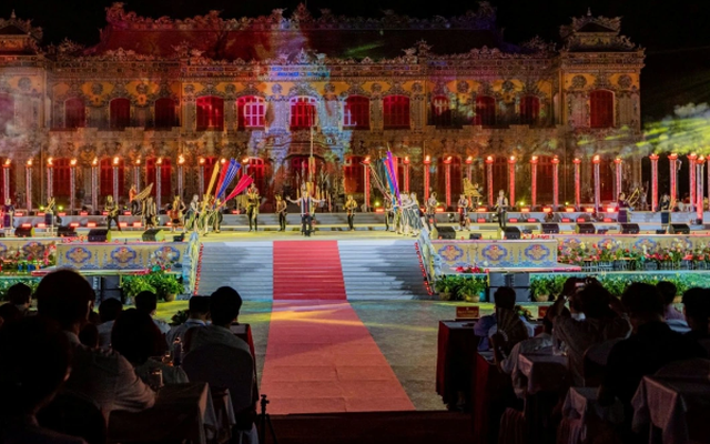 Ngành du lịch Việt Nam tái cơ cấu, phát triển bền vững