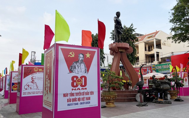 Gia Lai: Tổ chức tuyên truyền, cổ động trực quan kỷ niệm 80 năm Ngày Tổng tuyển cử đầu tiên bầu Quốc hội Việt Nam