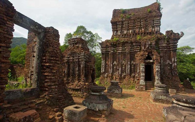 Kiện toàn Ban Chỉ đạo và Tổ Công tác xây dựng Hồ sơ Khu di tích khảo cổ Óc Eo- Ba Thê trình UNESCO công nhận là di sản thế giới