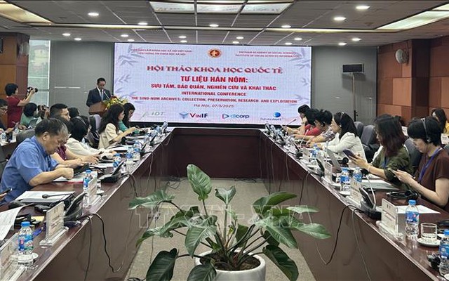 Hợp tác quốc tế mở rộng mạng lưới sưu tầm tư liệu Hán Nôm