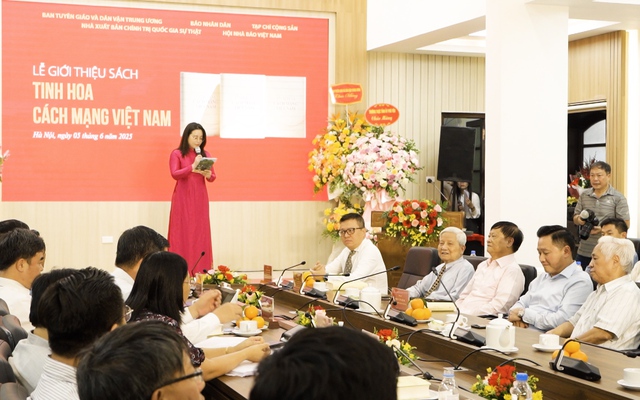 "Tinh hoa Cách mạng Việt Nam": Tri ân người thắp lửa tư tưởng cách mạng qua ngòi bút
