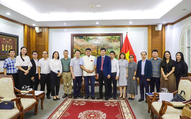 Quảng bá hình ảnh Việt Nam thông qua Điện ảnh tại thị trường Ấn Độ