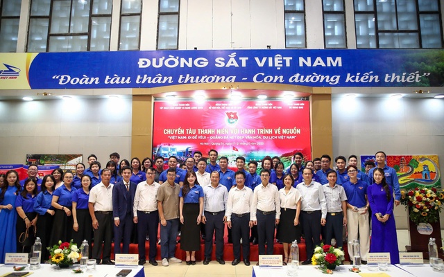 “Chuyến tàu Thanh niên với hành trình về nguồn: Giáo dục lý tưởng cách mạng cho đoàn viên, thanh niên